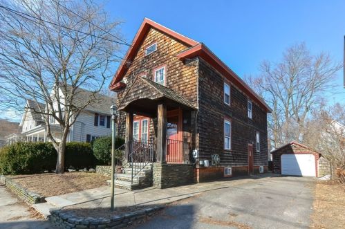 62 Collins St, Woonsocket, RI 02895-5238