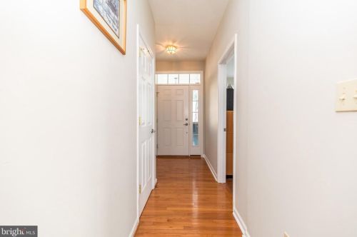 1315 Creekside Ln, Quakertown PA 18951-2842 exterior