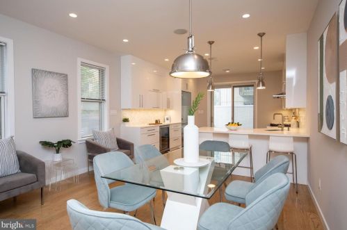 833 Bainbridge St, Philadelphia PA  19147-2009 exterior