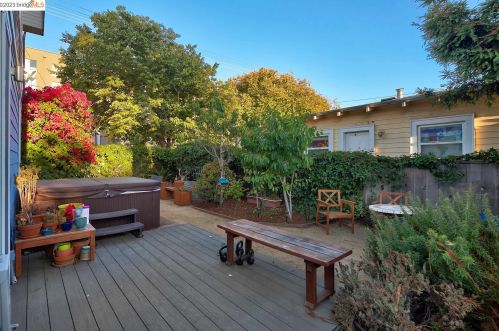 1502 10th St, Berkeley CA 94710-2376 exterior