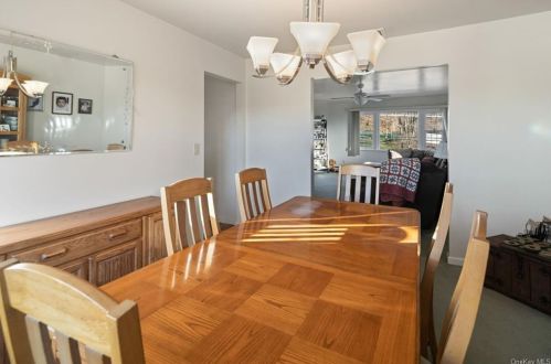 177 Lakeview Ave, Valhalla NY 10595-1419 exterior