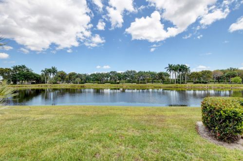 12708 Coral Lk Dr, Boynton Beach FL 33437-4142 exterior