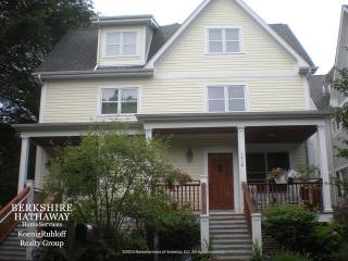 1416 Florence Ave, Evanston, IL 60201-4049