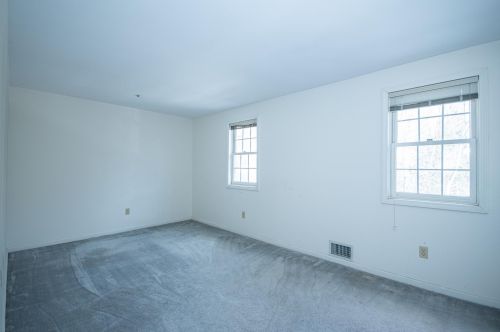 17 Frd Lndg Dr, Dover NH 03820-4552 exterior