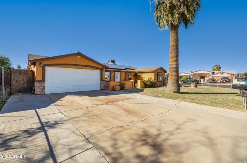 2242 60th Ln, Phoenix, AZ 85035-3537