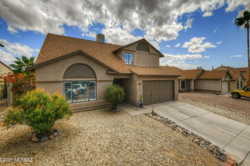5101 Nighthawk Way, Tucson, AZ 85742-9301