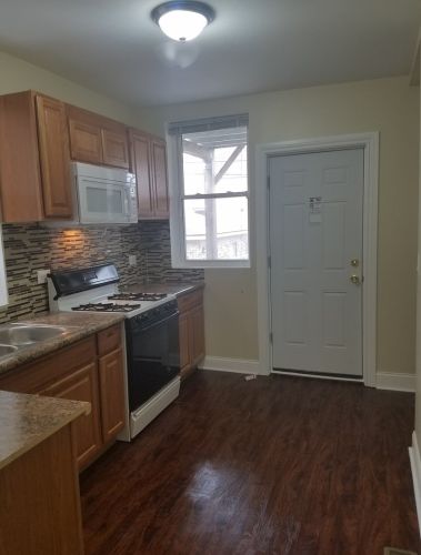 1718 71st St, Chicago IL 60629-2005 exterior