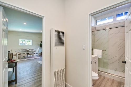 511 Rosslynn Ave, Fullerton CA  92832-2725 exterior