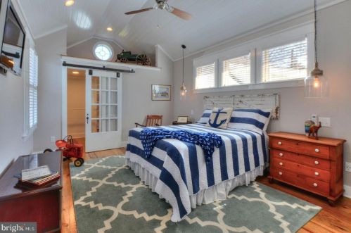 121 3 St, Lewes DE 19958-1328 exterior