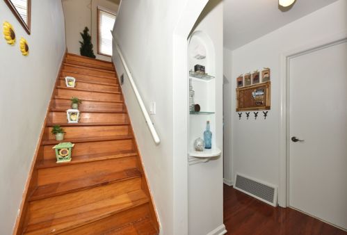 515 68, Milwaukee WI 53213-3955 exterior