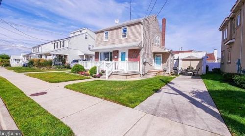 213 Iroquois Ave, Atlantic City, NJ 08402-1739