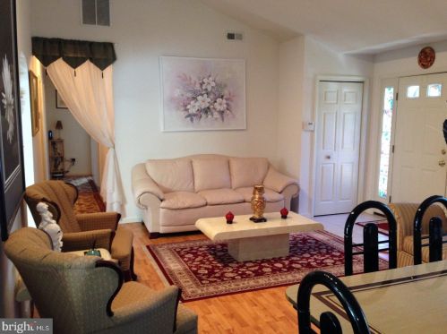 100 Split Rock Rd, Browns Mills NJ  08015-6542 exterior