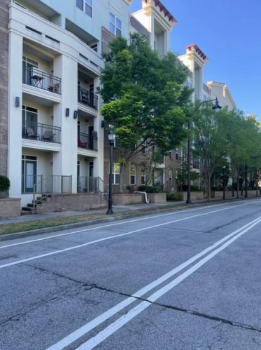 390 17th St, Atlanta GA 30363-2000 exterior