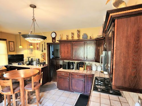 1431 Leahy St, Meskegon MI 49442-5035 exterior