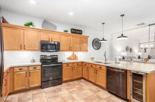 722 Tangerine Dr, Chandler AZ  85226-2001 exterior