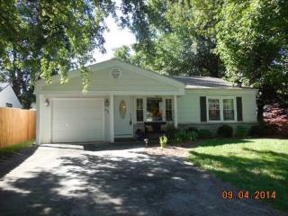 834 Seminole St, Springfield MO  65807-2528 exterior