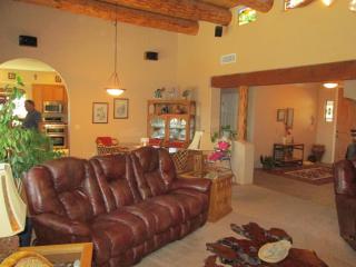 6228 Eagles Roost Dr, Tucson, AZ 85757-1633