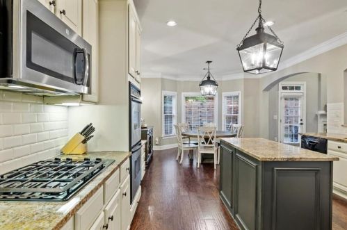 4996 Dunwoody Ter Cv, Atlanta GA 30338-2330 exterior