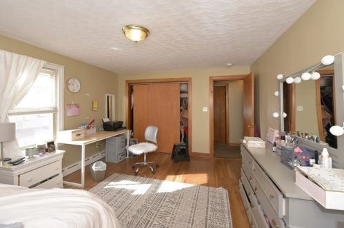 17 Brookline St, Worcester MA 01603-1508 exterior