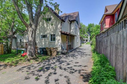 1145 Johnson St, Madison WI 53703-4137 exterior