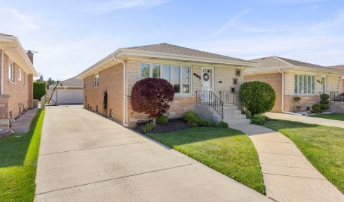 5016 Ridgewood Ave, Chicago IL 60706-2807 exterior