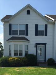 827 Logan Ln, Hanover, PA 17331-7811