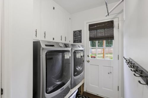 4085 Chestnut Rdg Dr, Atlanta GA 30338-4678 exterior