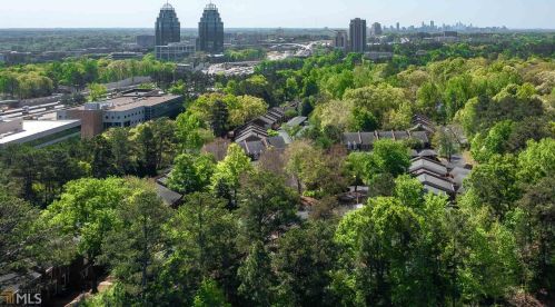 329 Granville Ct, Atlanta GA  30328-3434 exterior