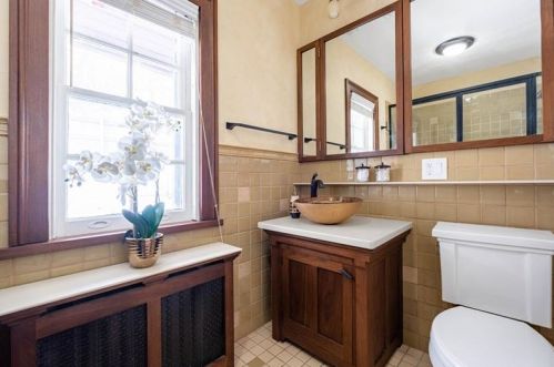 4305 Centre Ave, Pittsburgh PA 15213-1452 exterior