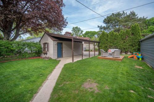 2846 75th St, Milwaukee WI 53219-2807 exterior