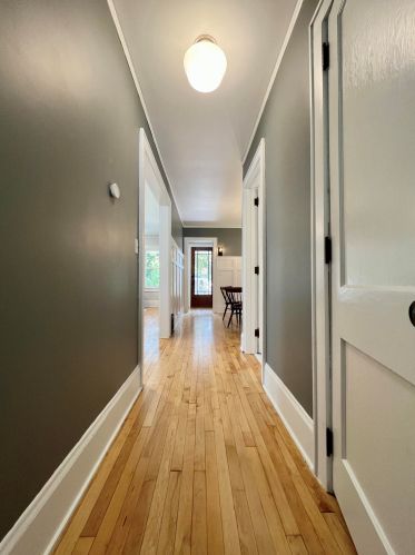 4532 Newhall St, Milwaukee WI 53211-1527 exterior