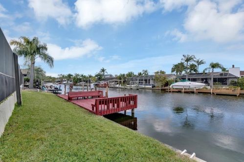 5809 Dory Way, Tampa FL 33615-3633 exterior