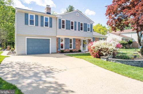 517 Piping Rock Dr, Silver Spring, MD 20905-5654
