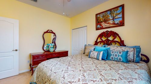 10051 Chadwick Dr, Fort Pierce FL 34987-2418 exterior