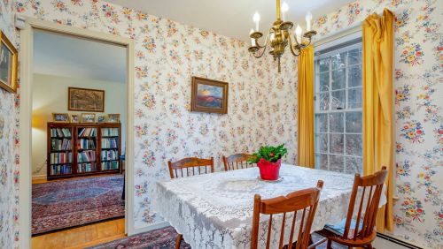 15 Buckingham Dr, Concord NH 03304-5208 exterior