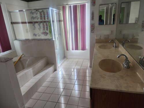 2737 District Ave, Fort Pierce FL 34953-5831 exterior