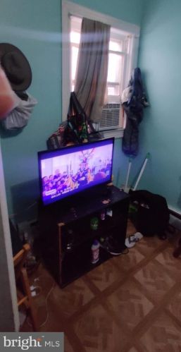 825 Broad St, Trenton NJ 08610-6235 exterior