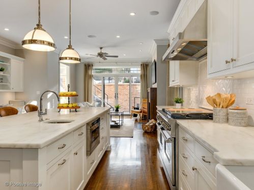 1809 Sedgwick St, Chicago IL 60614-5305 exterior