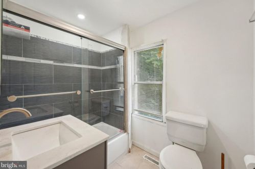 2331 Gerritt St, Philadelphia PA 19147-5821 exterior