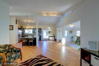 4712 Maryknoll Rd, Baltimore MD  21208-2216 exterior