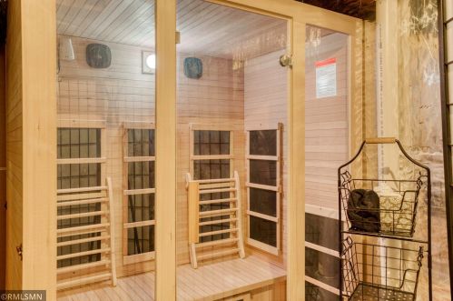 11724 Ivywood Trl, Saint Paul MN 55129-7758 exterior