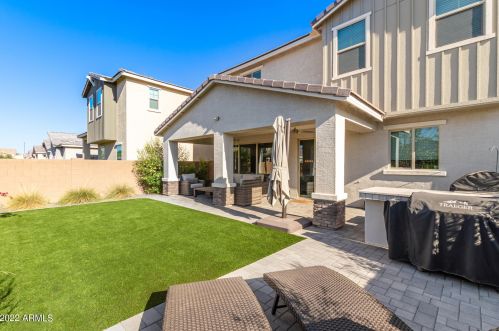 2052 Lantana Dr, Chandler AZ  85286-2170 exterior