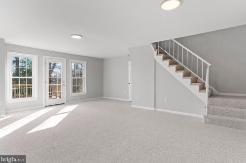 7449 Duddington Dr, Alexandria VA 22315-3849 exterior