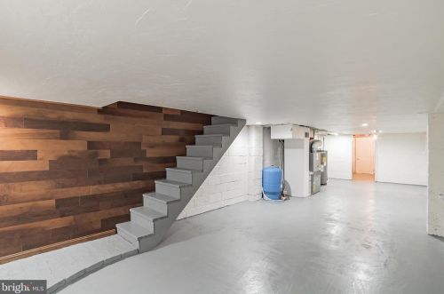 345 Pine Grove Rd, Hanover PA  17331-7702 exterior