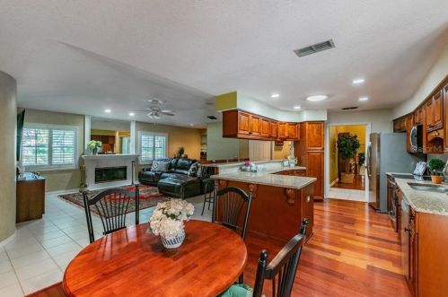 11506 Louvre Pl, Tampa FL 33617-2447 exterior