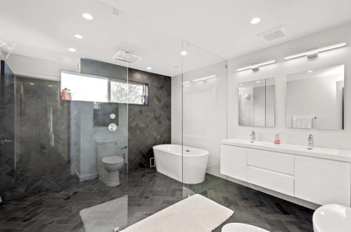 4724 Hatfield St, Pittsburgh PA  15201-2921 exterior