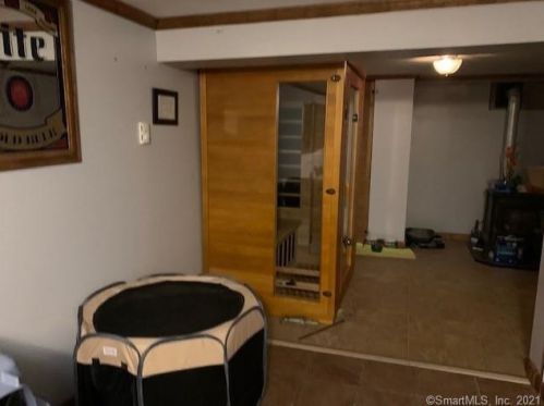 34 Laurel Dr, Killingly CT 06241-2217 exterior