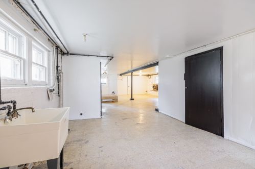 7045 California, Chicago IL 60645-1308 exterior