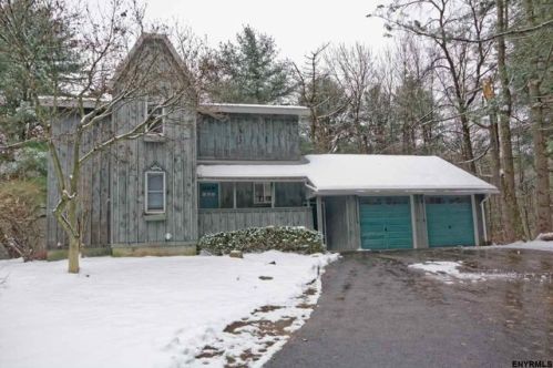 1175 Gordon Rd, Schenectady, NY 12306-7209