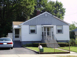 112 Waltham St, Newton, MA 02465-1330